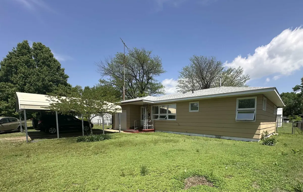 516 N Botkin St, Attica, KS 67009 - #1