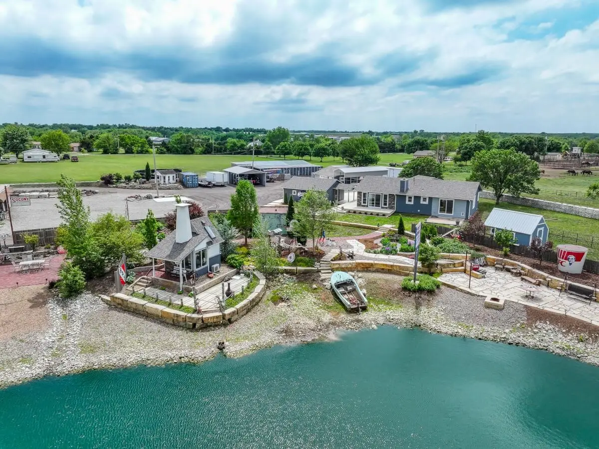 9657 SW Hopkins Switch Rd, Augusta, KS 67010 - #1