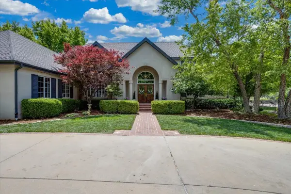 14231 E Donegal Cir, Wichita, KS 67230
