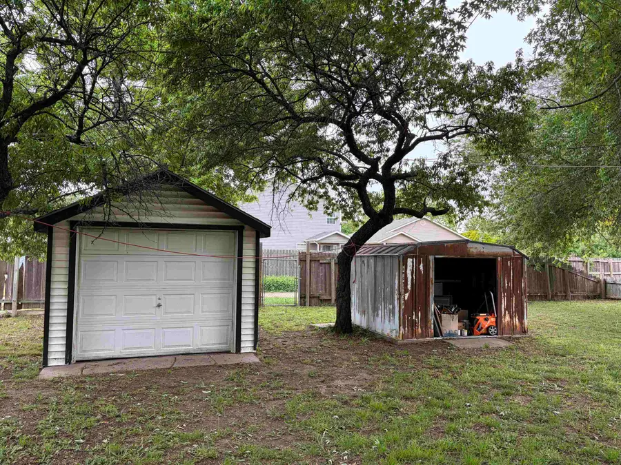 1721 S Fern Street, Wichita, KS 67213 - #2