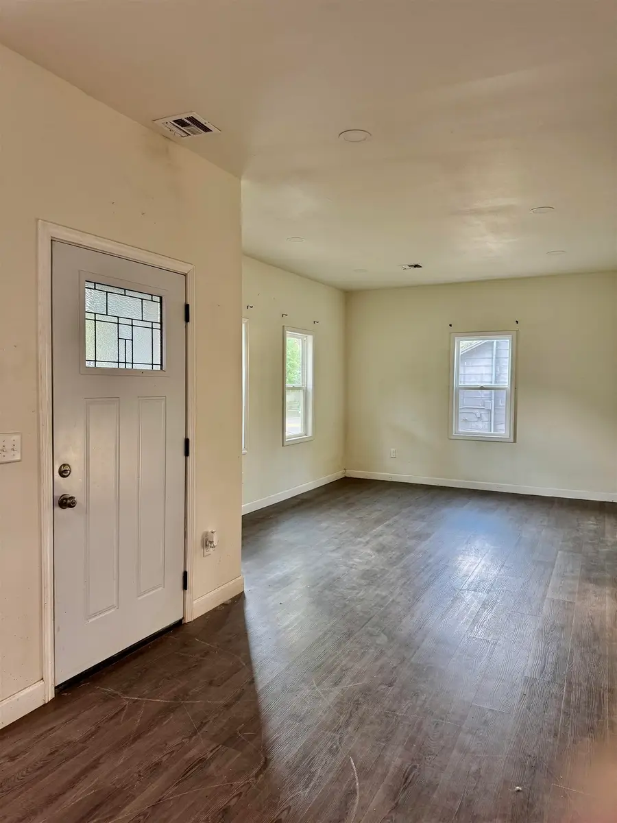 228 N Alleghany St, El Dorado, KS 67042 - #2