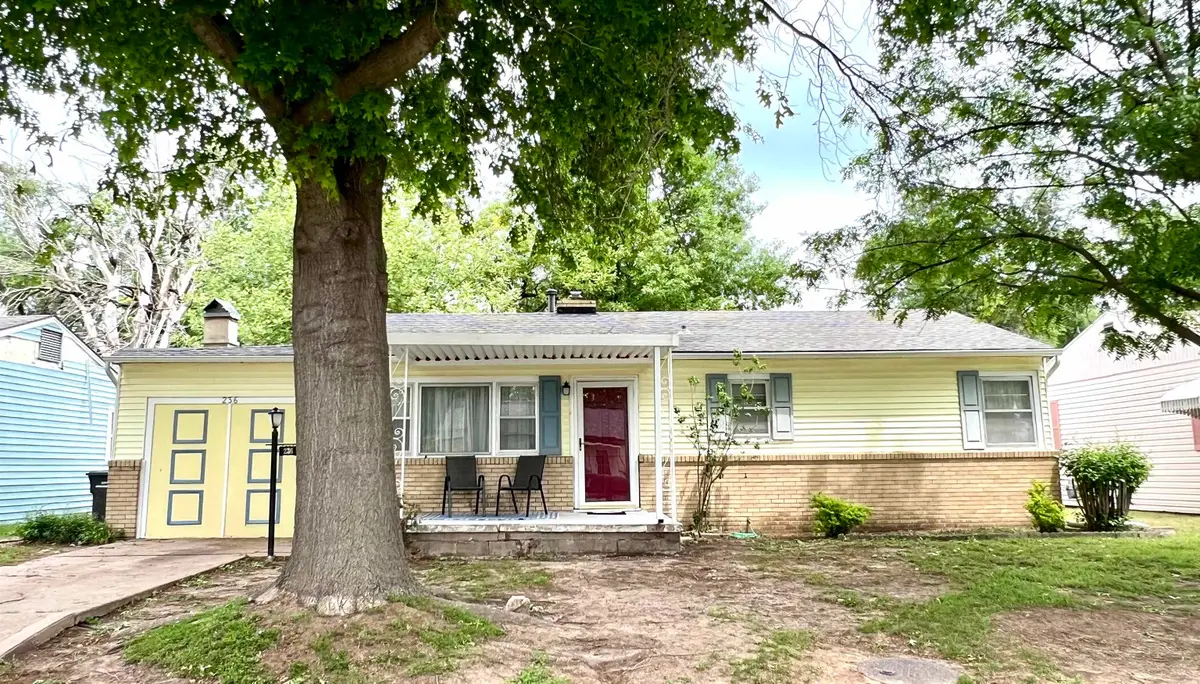 236 Random Rd, Arkansas City, KS 67005 - #1