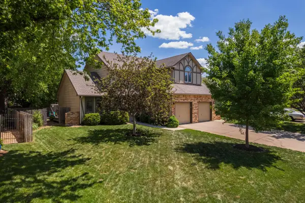 204 S Crosswood Ln, Derby, KS 67037