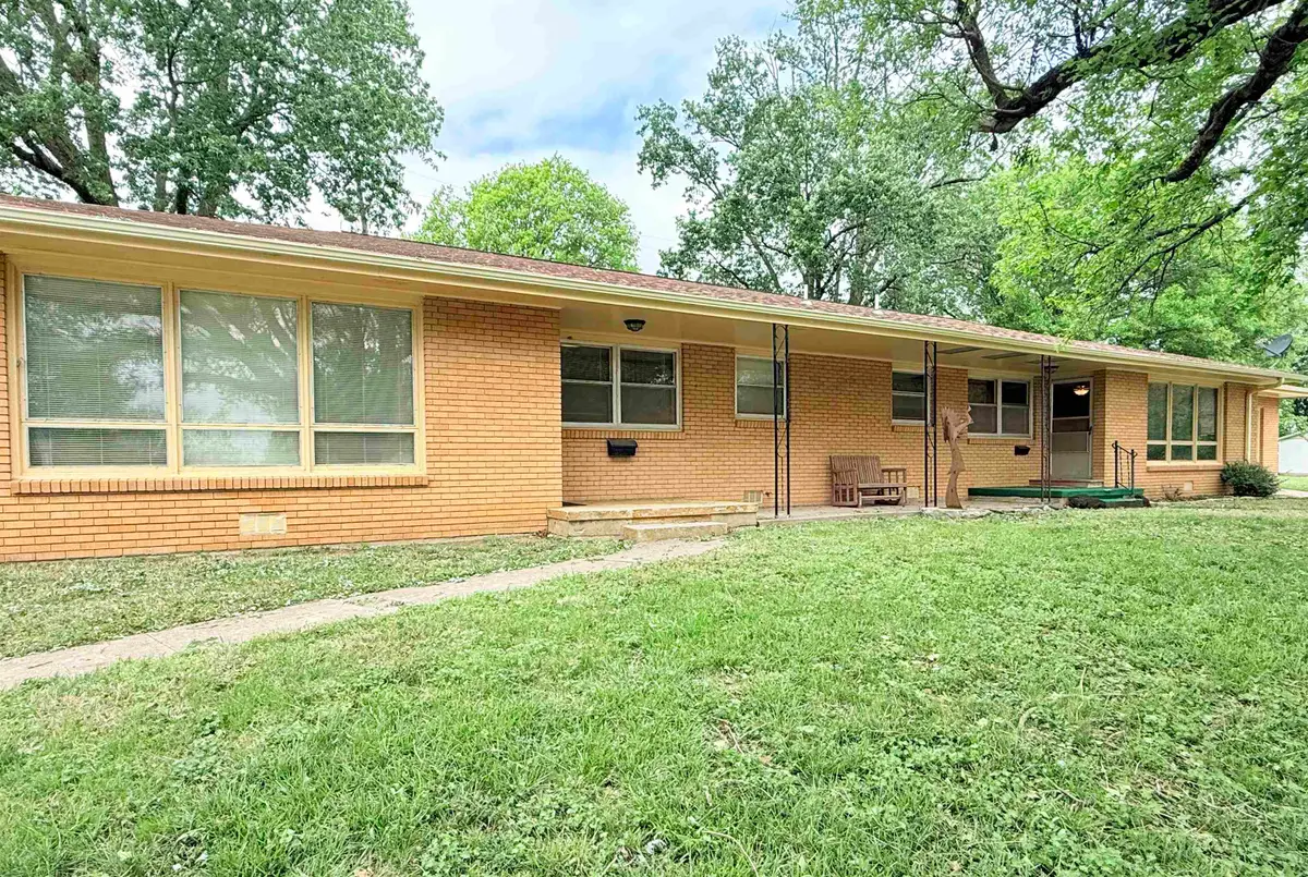 701-703 S Coble, Marion, KS 66861 - #1