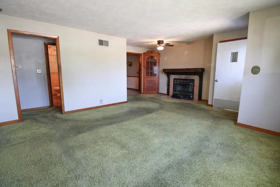 644 Mcadams Rd, Salina, KS 67401 - #3