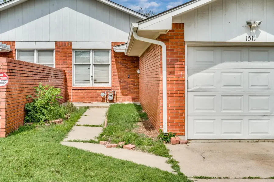 1511-1513 S Edwards Ave, Wichita, KS 67213 - #3