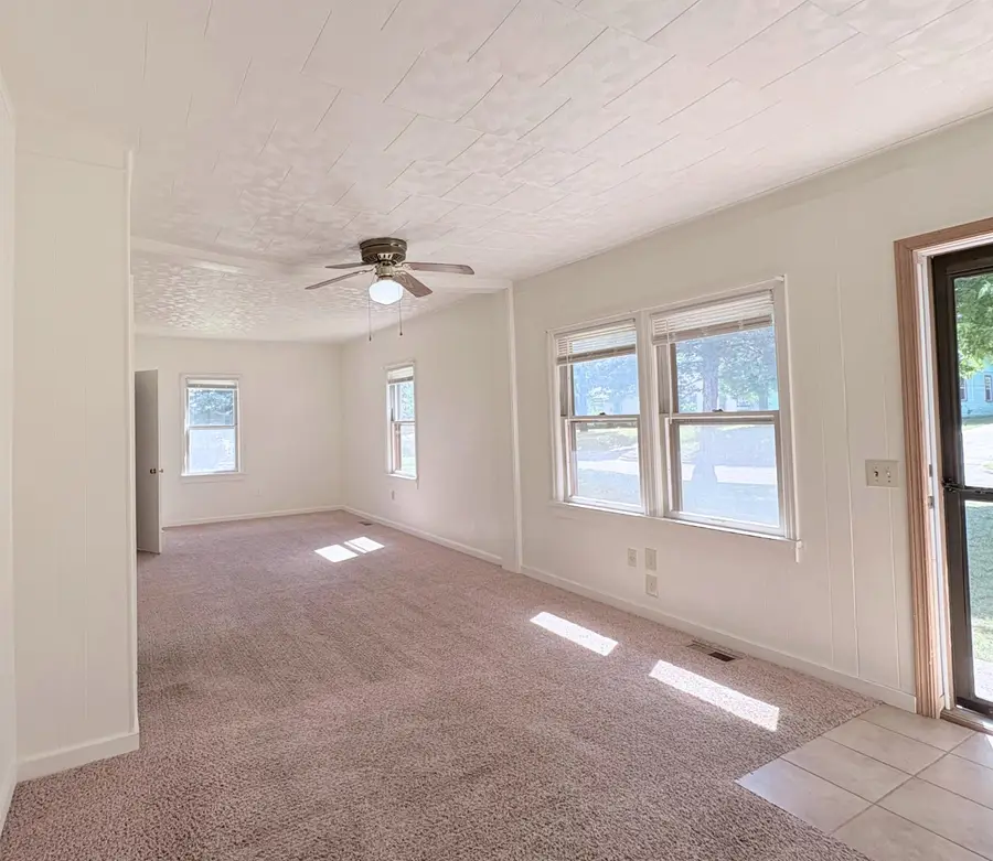 1316 N 9 Th, Arkansas City, KS 67005 - #3