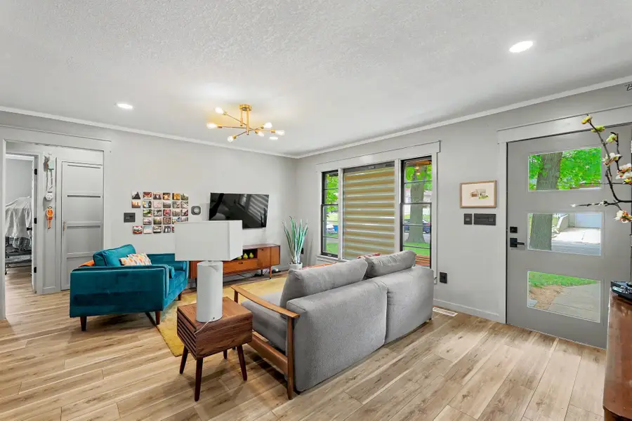 1820 S Drollinger, Wichita, KS 67218 - #2