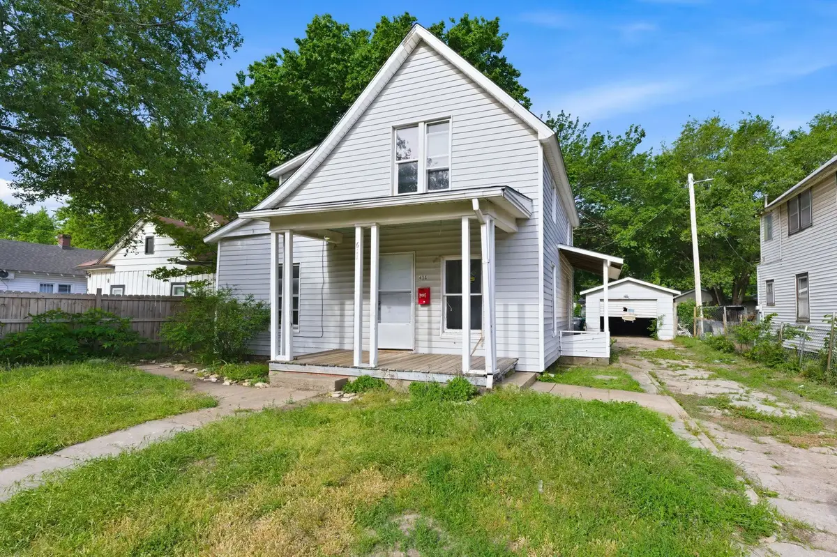 611 S Hydraulic Ave, Wichita, KS 67211 - #1
