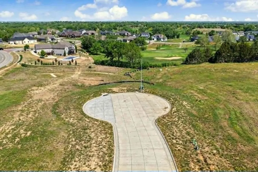 B2 L6 Cedar Point Ct., Salina, KS 67401 - #2