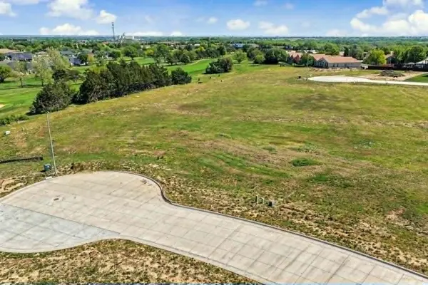 B2 L7 Cedar Point Ct., Salina, KS 67401