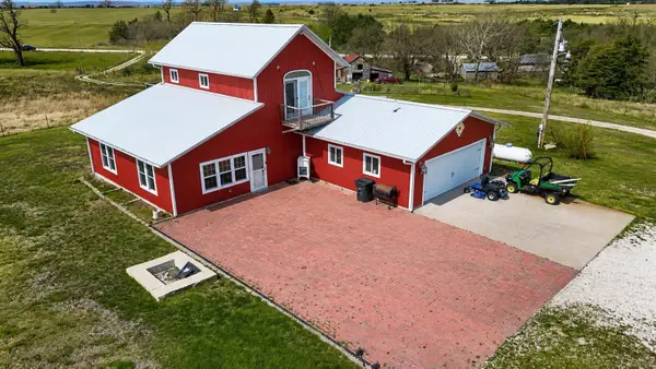 33225 Wabaunsee, Alma, KS 66401