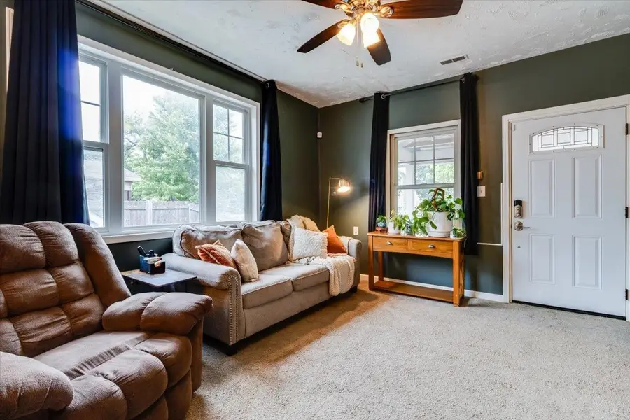 342 S Illinois St, Wichita, KS 67213 - #2