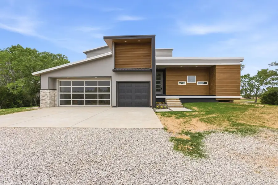 1546 W 10th Ave, Argonia, KS 67004 - #3