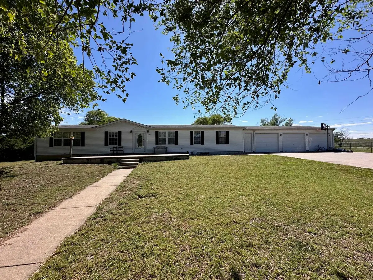 1329 Hillside, Winfield, KS 67156 - #1