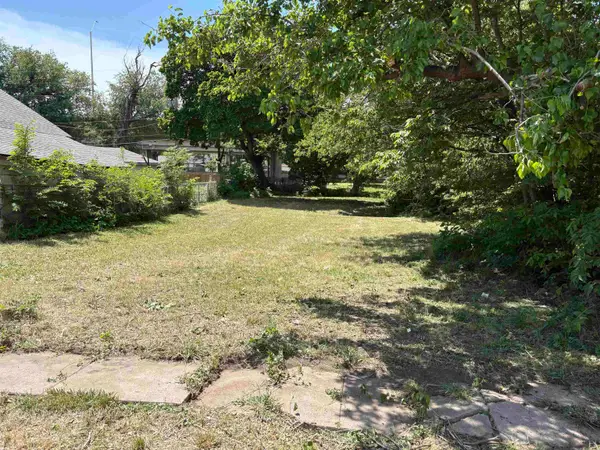 427 N Minnesota, Wichita, KS 67214
