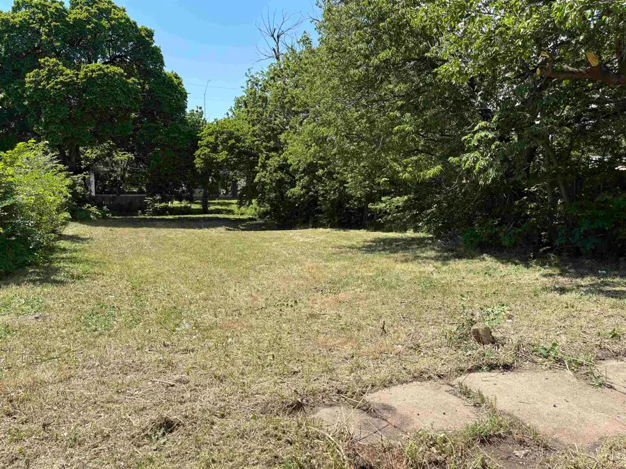 427 N Minnesota, Wichita, KS 67214 - #2