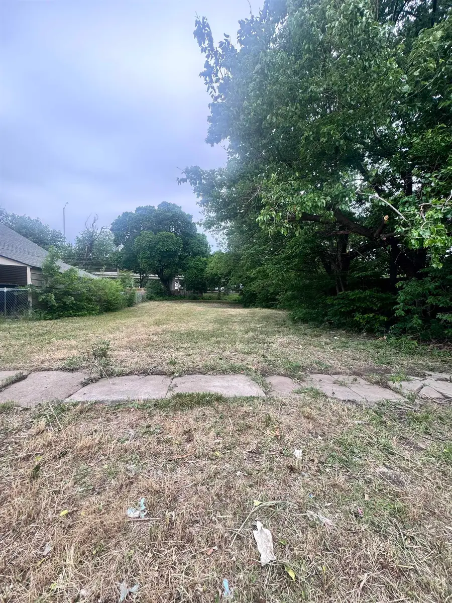 427 N Minnesota, Wichita, KS 67214 - #3