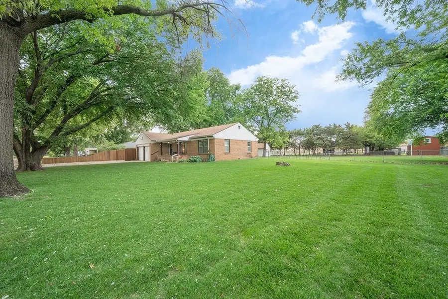 802 W 32nd St. N, Wichita, KS 67204 - #2