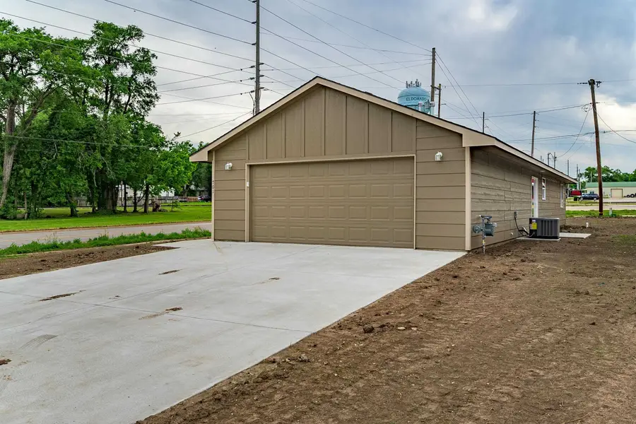 701 N Washington St, El Dorado, KS 67042 - #3