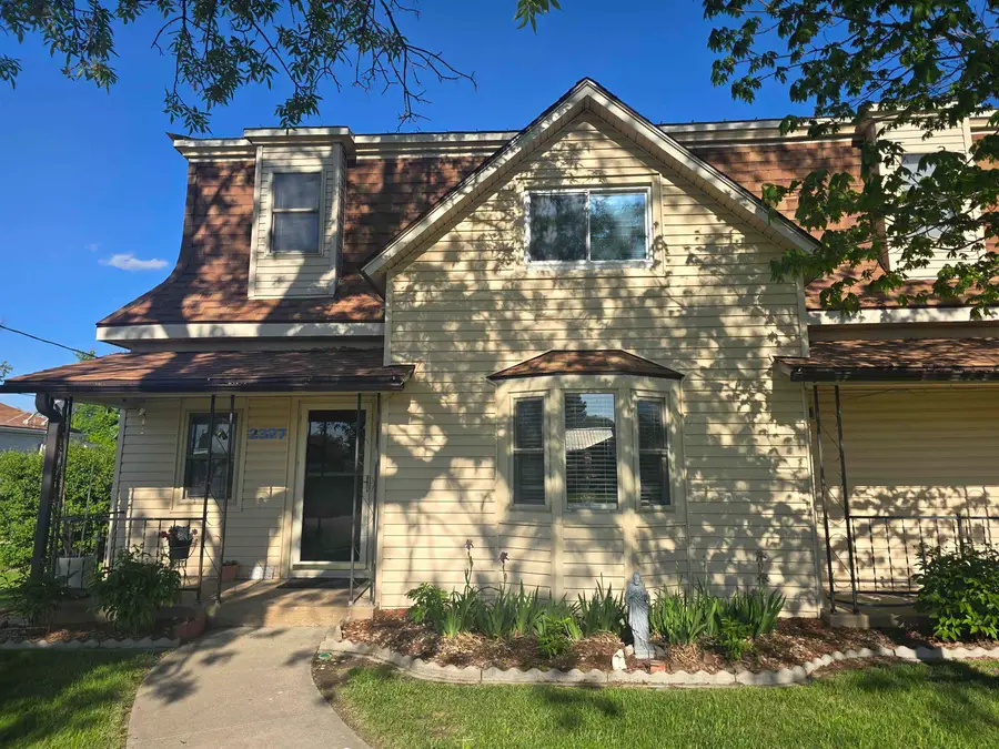 2327 & 2319 N. St., Belleville, KS 66935 - #3