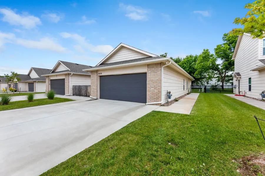 4530 N Sandplum St, Wichita, KS 67205 - #2