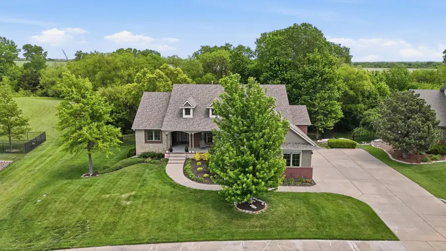 1210 E Rolling Hills Dr., Augusta, KS 67010 - #2