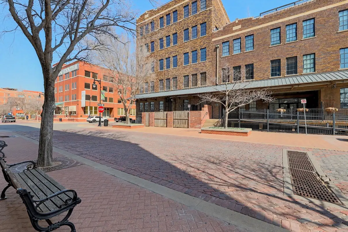 151 N Rock Island St Apt 2f, Wichita, KS 67202 - #1