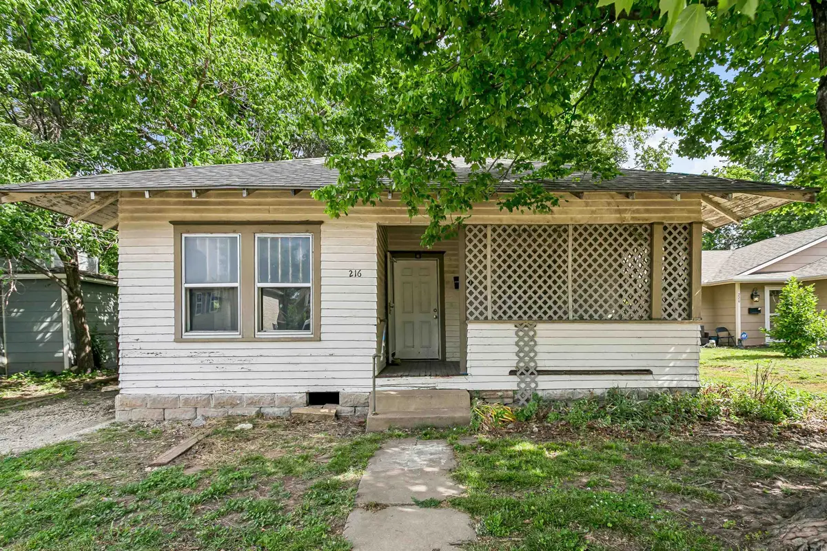 216 E Main, Augusta, KS 67010-0000 - #1