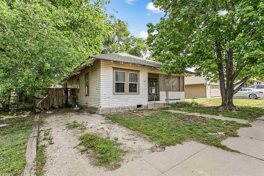 216 E Main, Augusta, KS 67010-0000 - #2