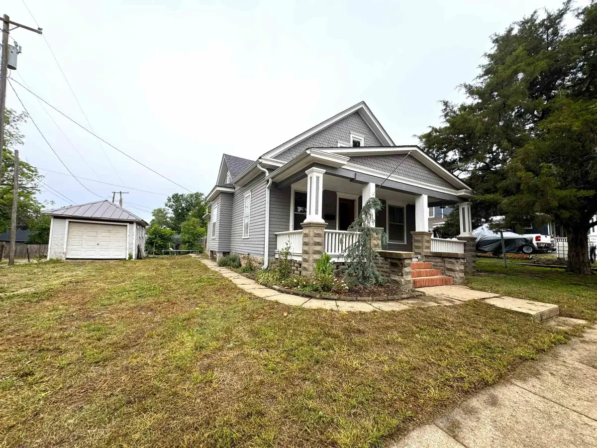 714 N Olive St, Abilene, KS 67410 - #1
