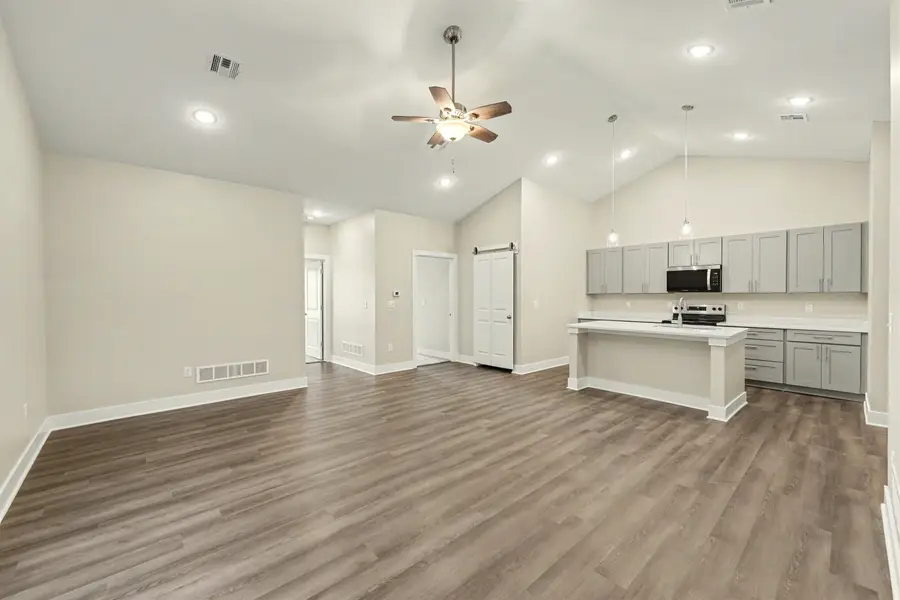 2711 Amelia Ln., Salina, KS 67401 - #3