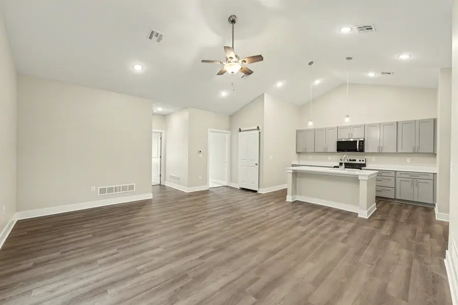 2723 Amelia Ln., Salina, KS 67401 - #2