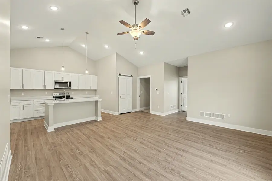 2713 Amelia Ln., Salina, KS 67401 - #2