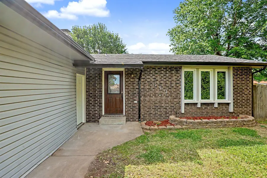 440 N Linden, Haysville, KS 67060 - #2