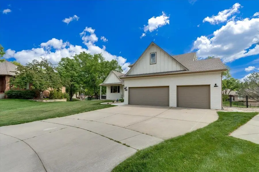 12113 W Ridgepoint Ct, Wichita, KS 67235-9745 - #2