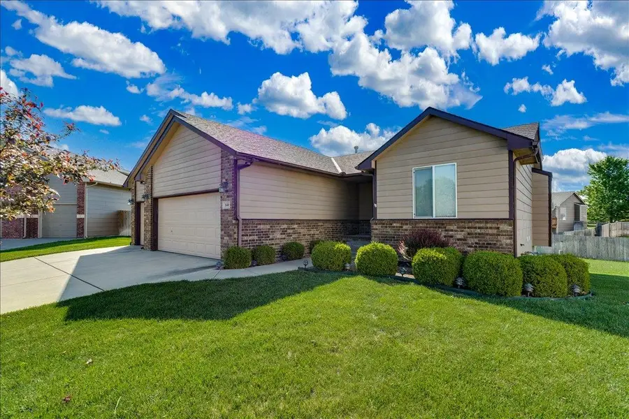 840 E Winding Ln Ct, Derby, KS 67037 - #3