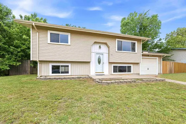 2935 S Richmond Ave, Wichita, KS 67217