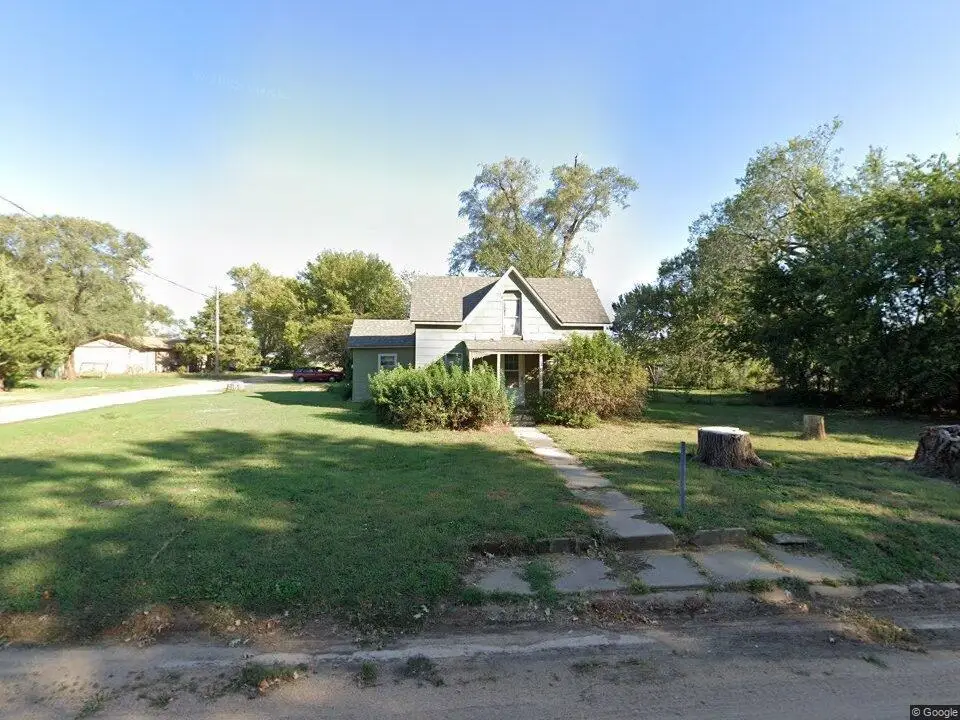 522 W 8th, Harper, KS 67058 - #1