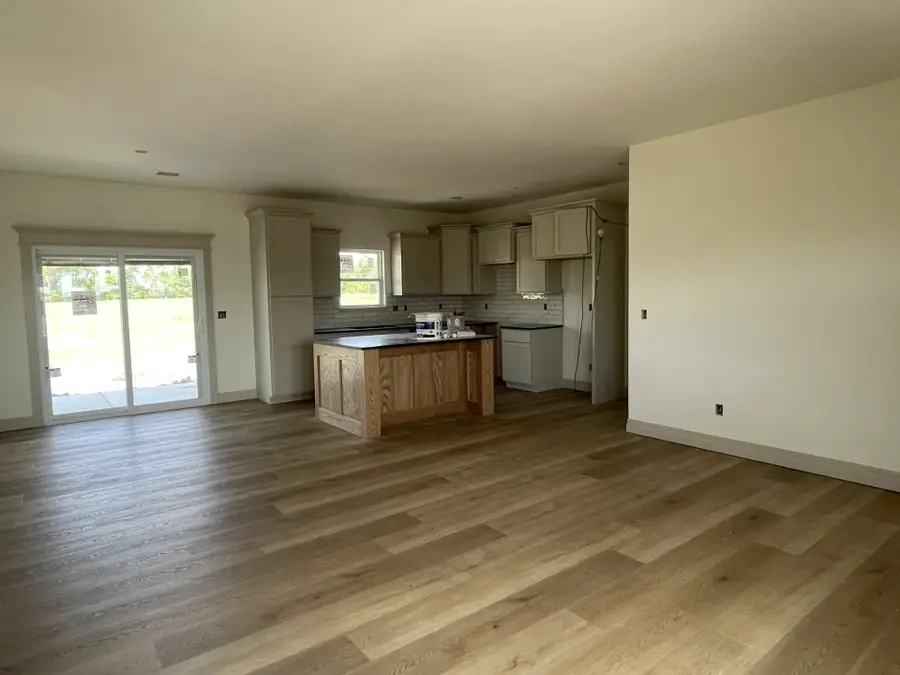 1980 E Limestone St, Andover, KS 67002 - #3