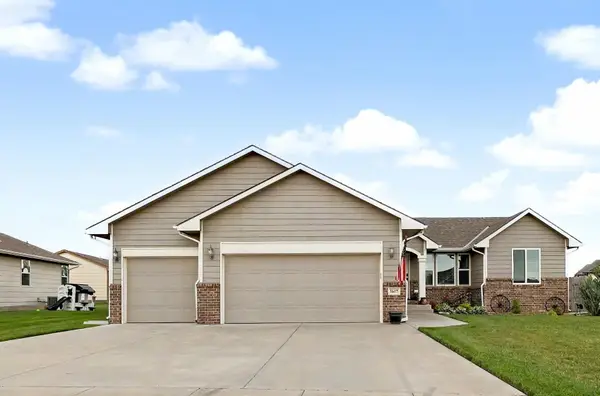 1617 N Thoroughbred St, Wichita, KS 67235