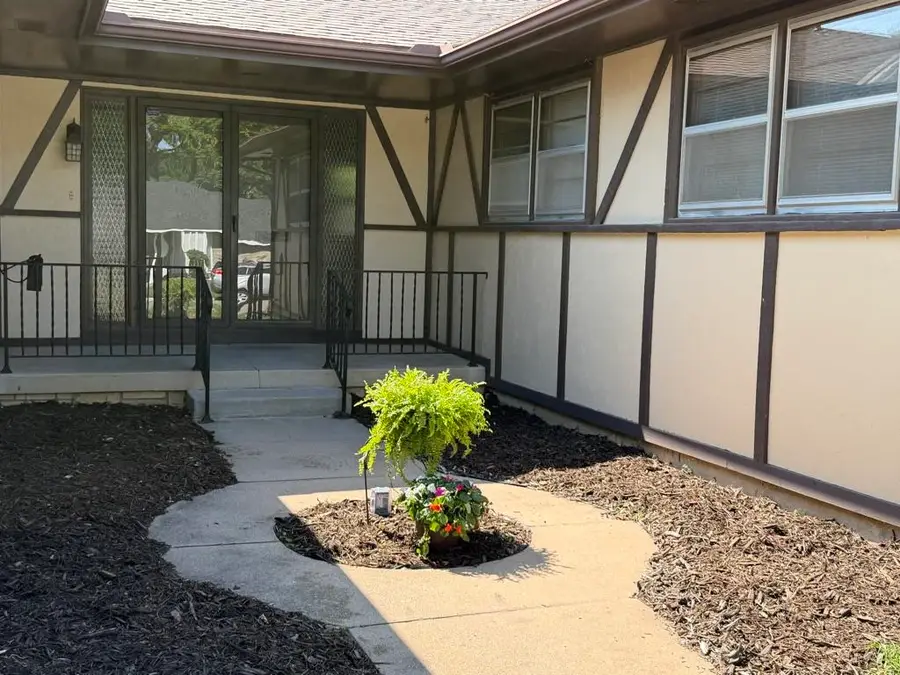 1019 N Chipper Lane, Wichita, KS 67212 - #2