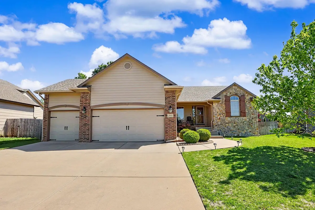 2113 N Walnut Creek Dr, Derby, KS 67037 - #1