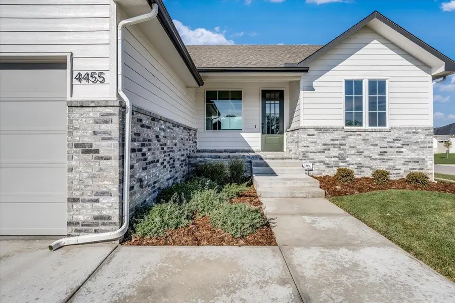 4455 N Grey Meadows St, Maize, KS 67101 - #2