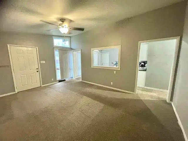 152 Random Rd, Arkansas City, KS 67005 - #2