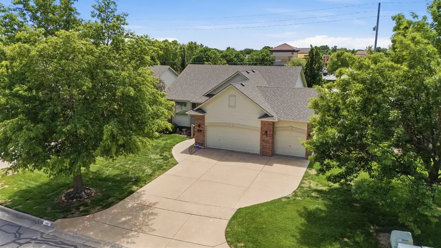 269 S Maple Dunes Ct, Wichita, KS 67235 - #2