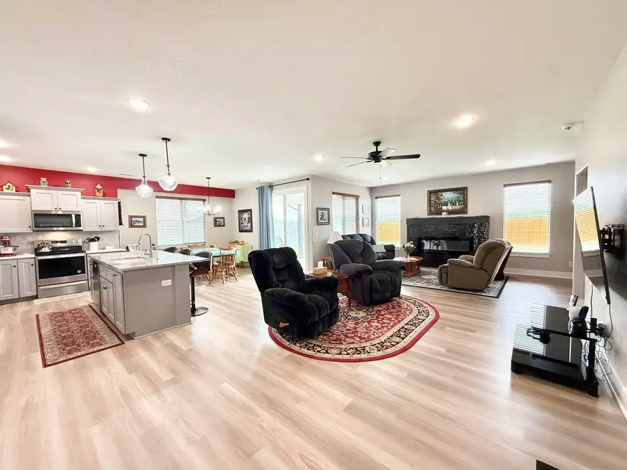 2540 S Spring Hollow St, Wichita, KS 67230 - #2