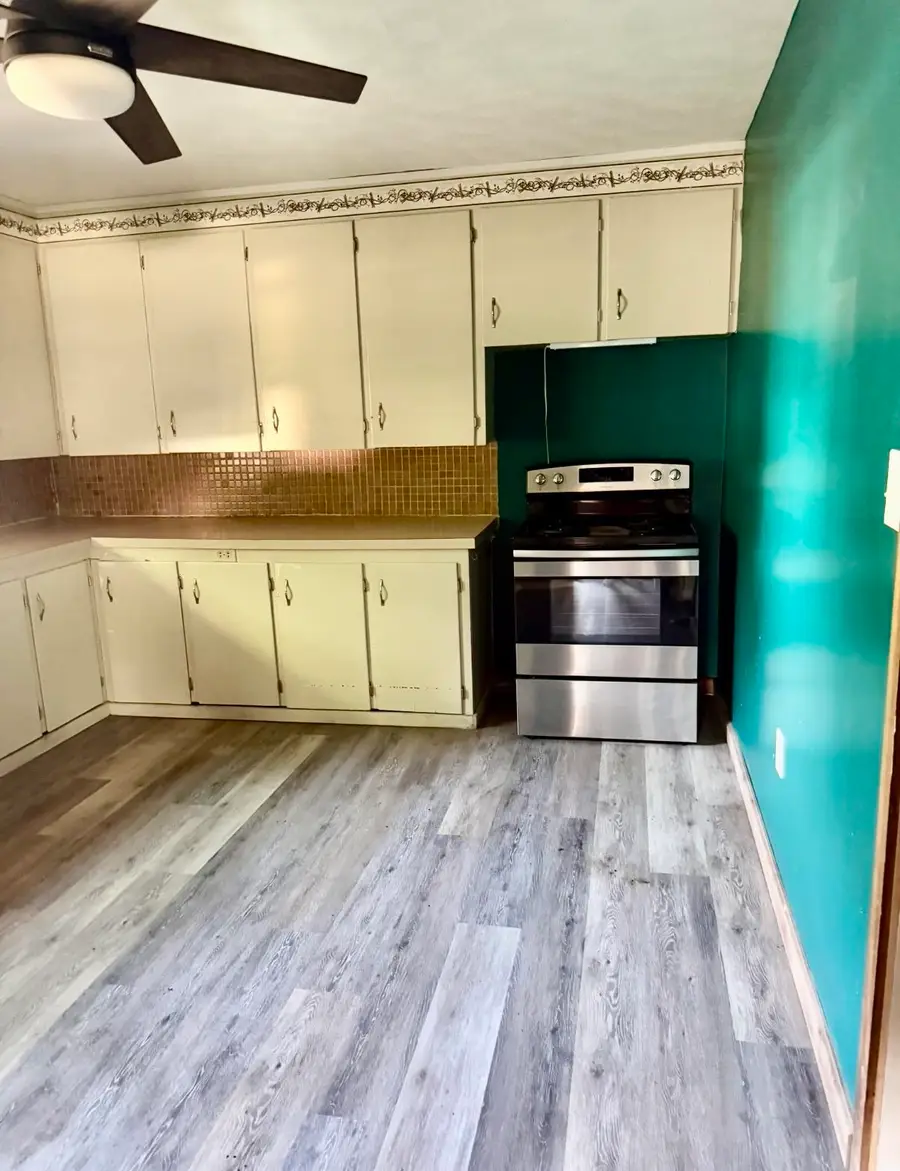 940 N Myers St, McPherson, KS 67460 - #3
