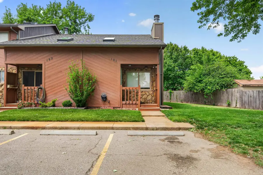 1530 N Smith Cir Unit 101, Wichita, KS 67212 - #2