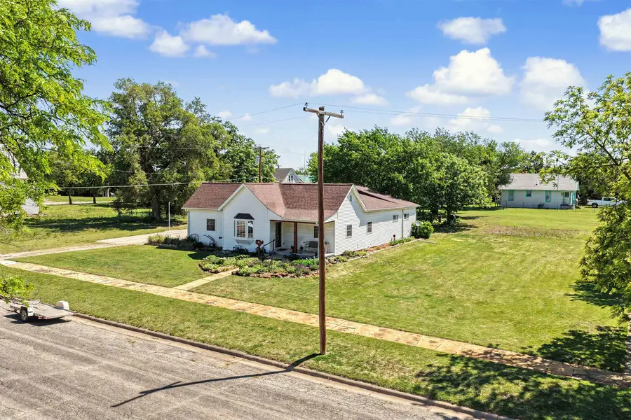 115 S 2nd St., Lincoln, KS 67455 - #2